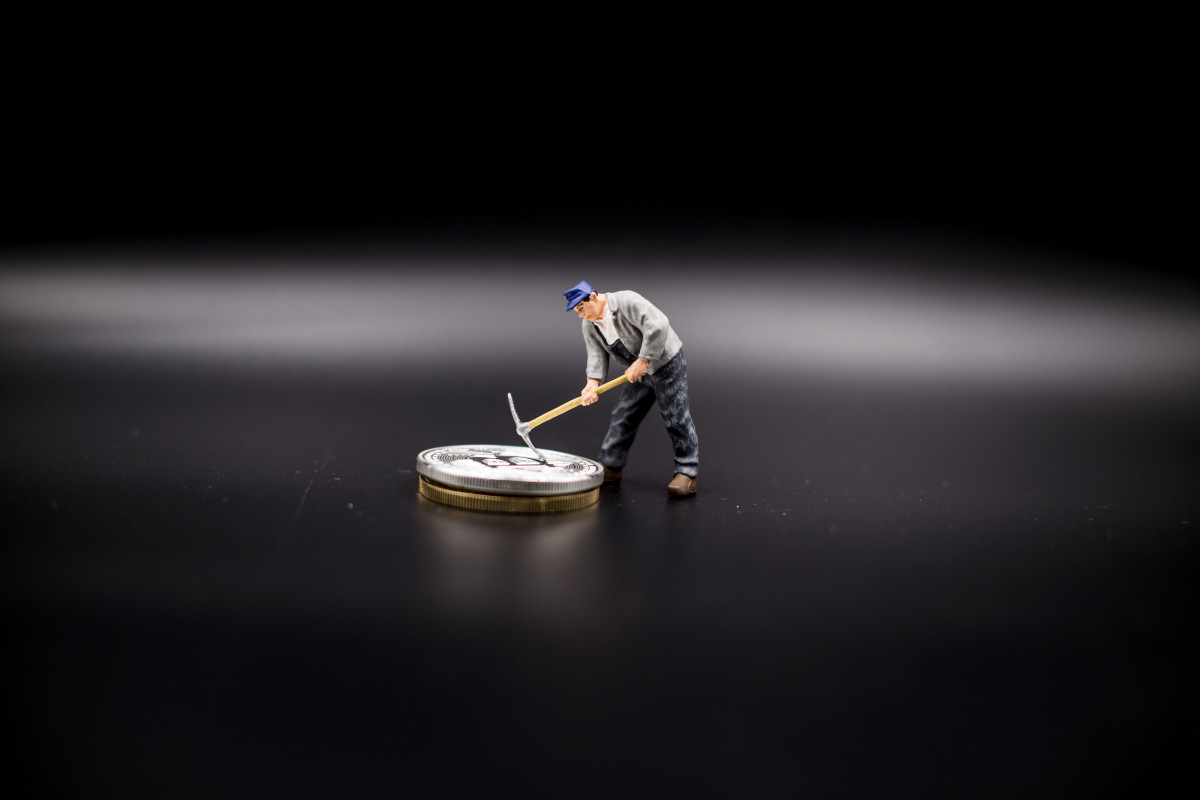 矿企转向AI致算力下滑，比特币网络反而更安全？