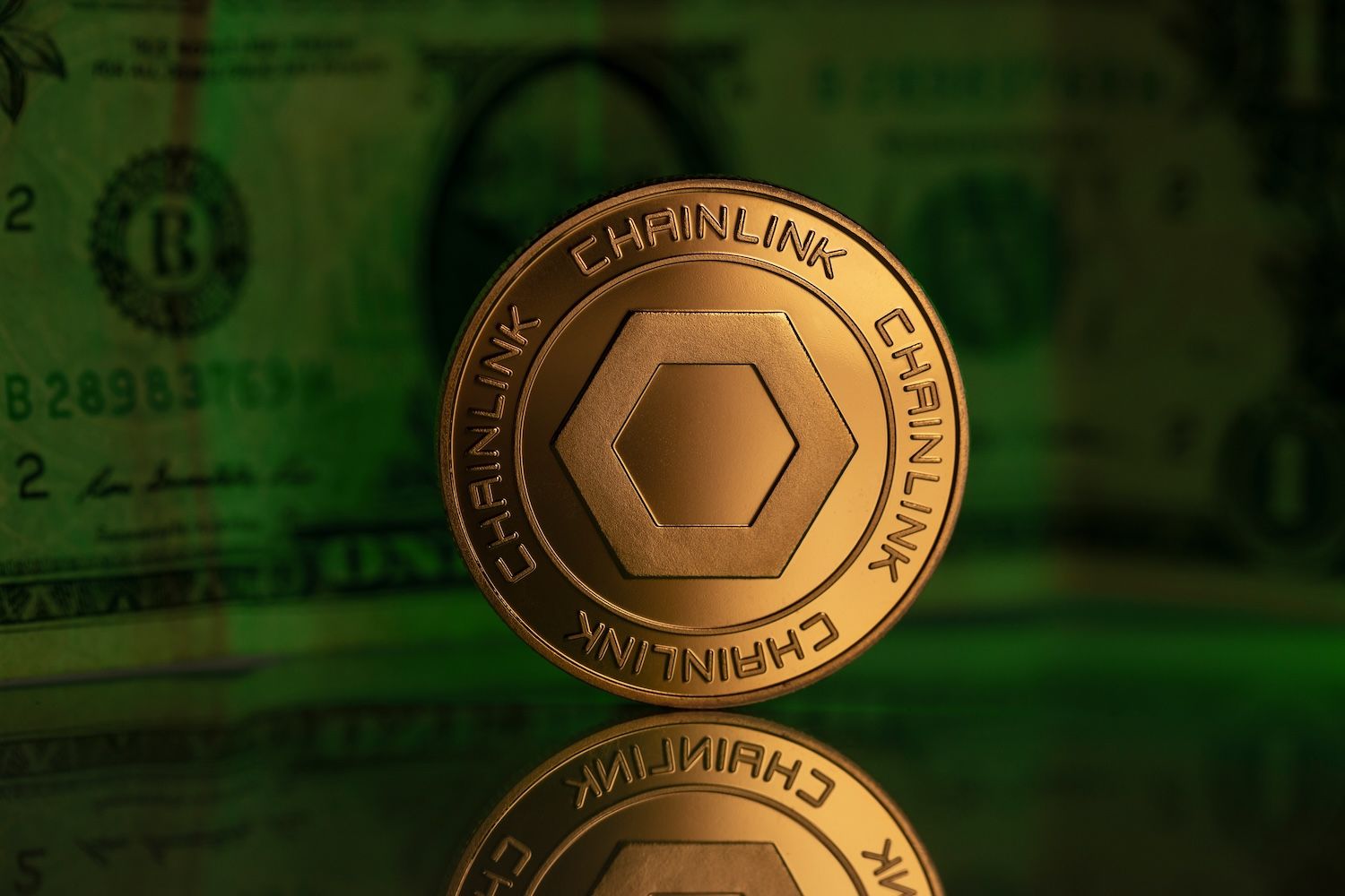 Chainlink活跃度创新高，机构增持暗藏支撑信号