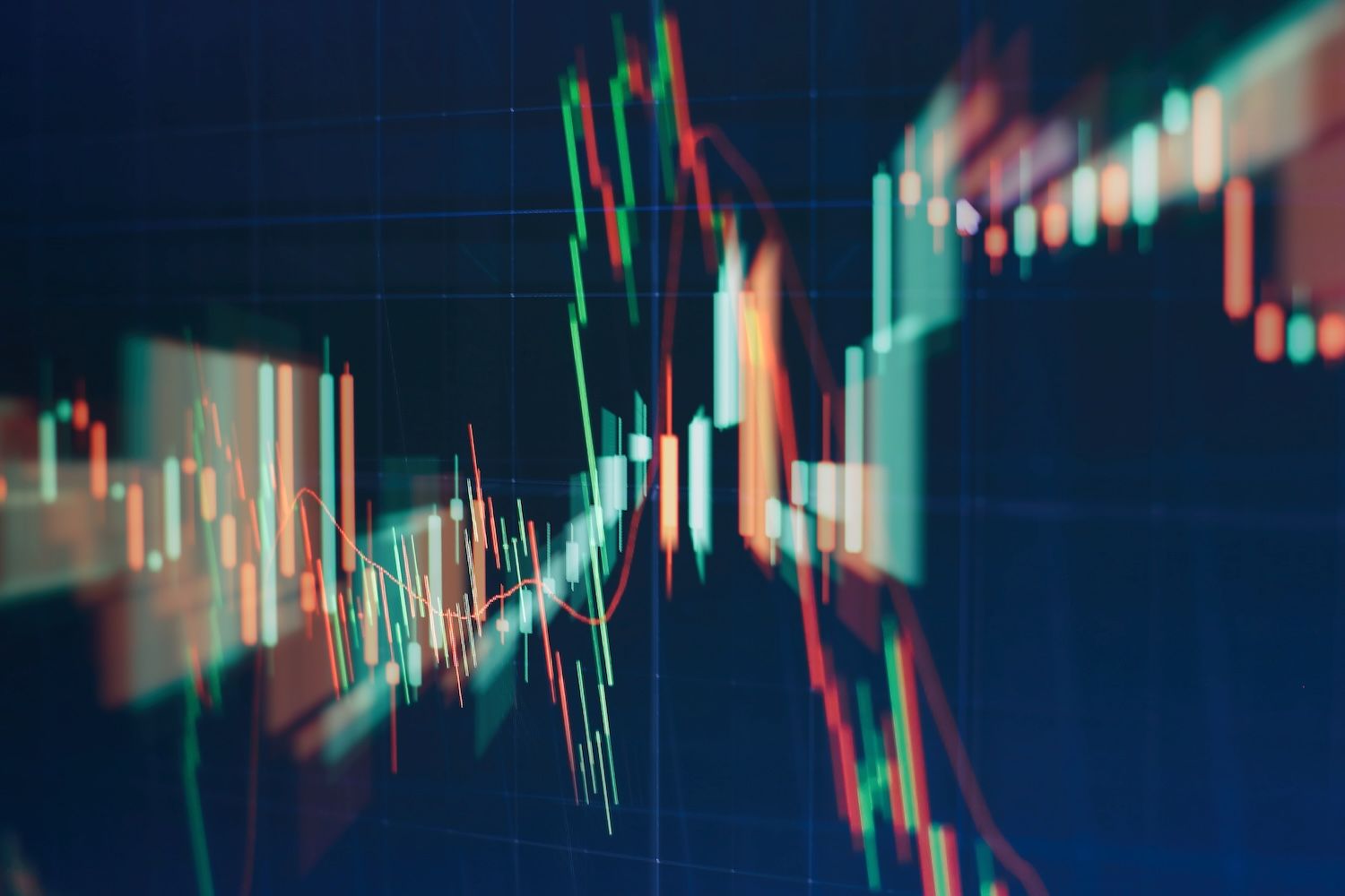 LUNC六月暴跌31%：技术支撑受考验，反弹信号待确认