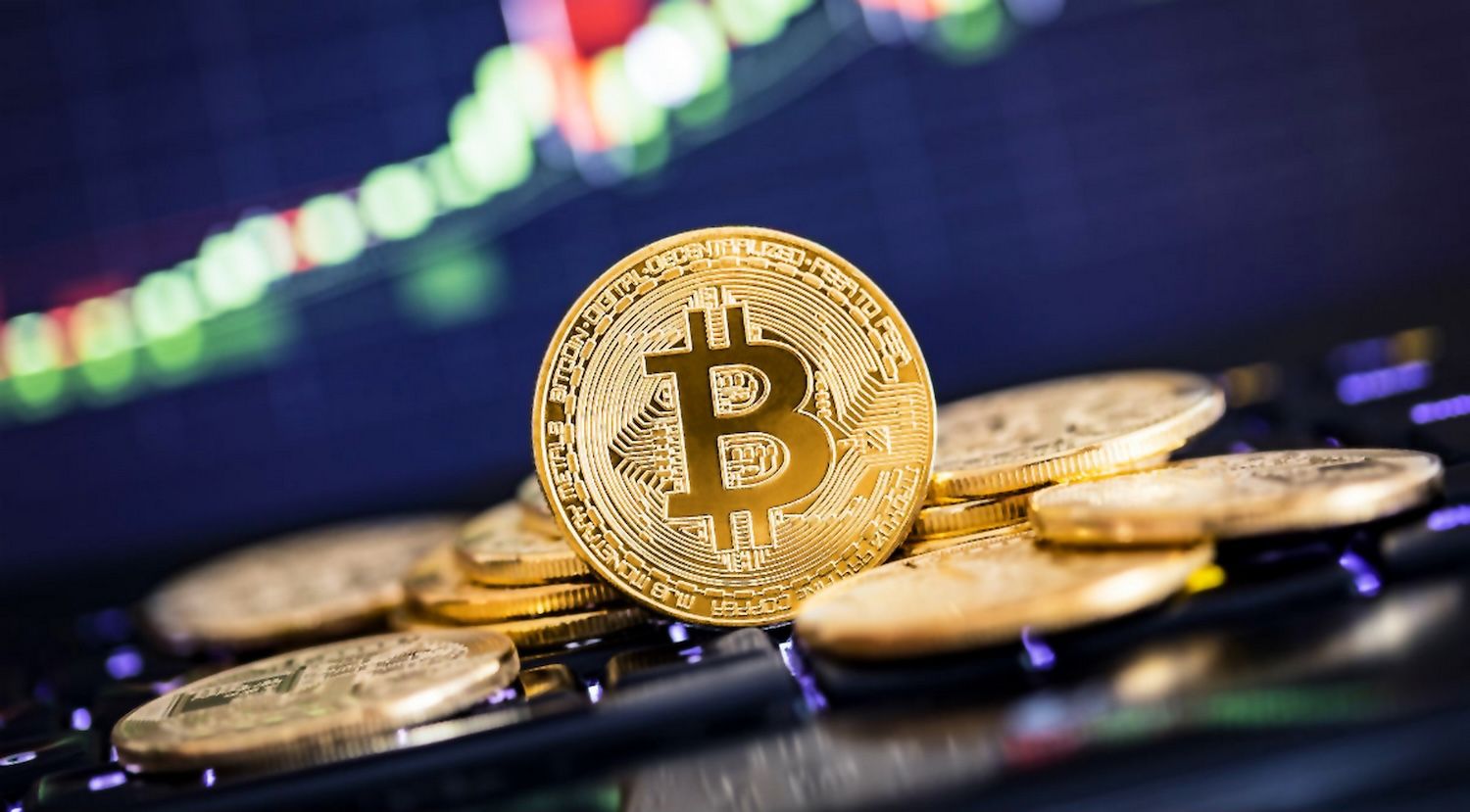比特币ETF资金逆转：单日净流出超2亿，山寨币仍受追捧