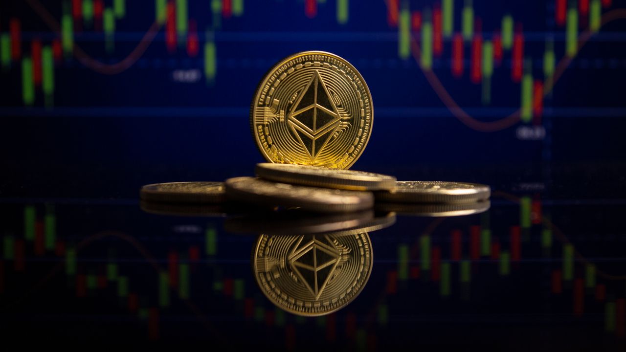 以太坊与山寨币：ETH表现优于比特币，Glamsterdam瞄准10月6日