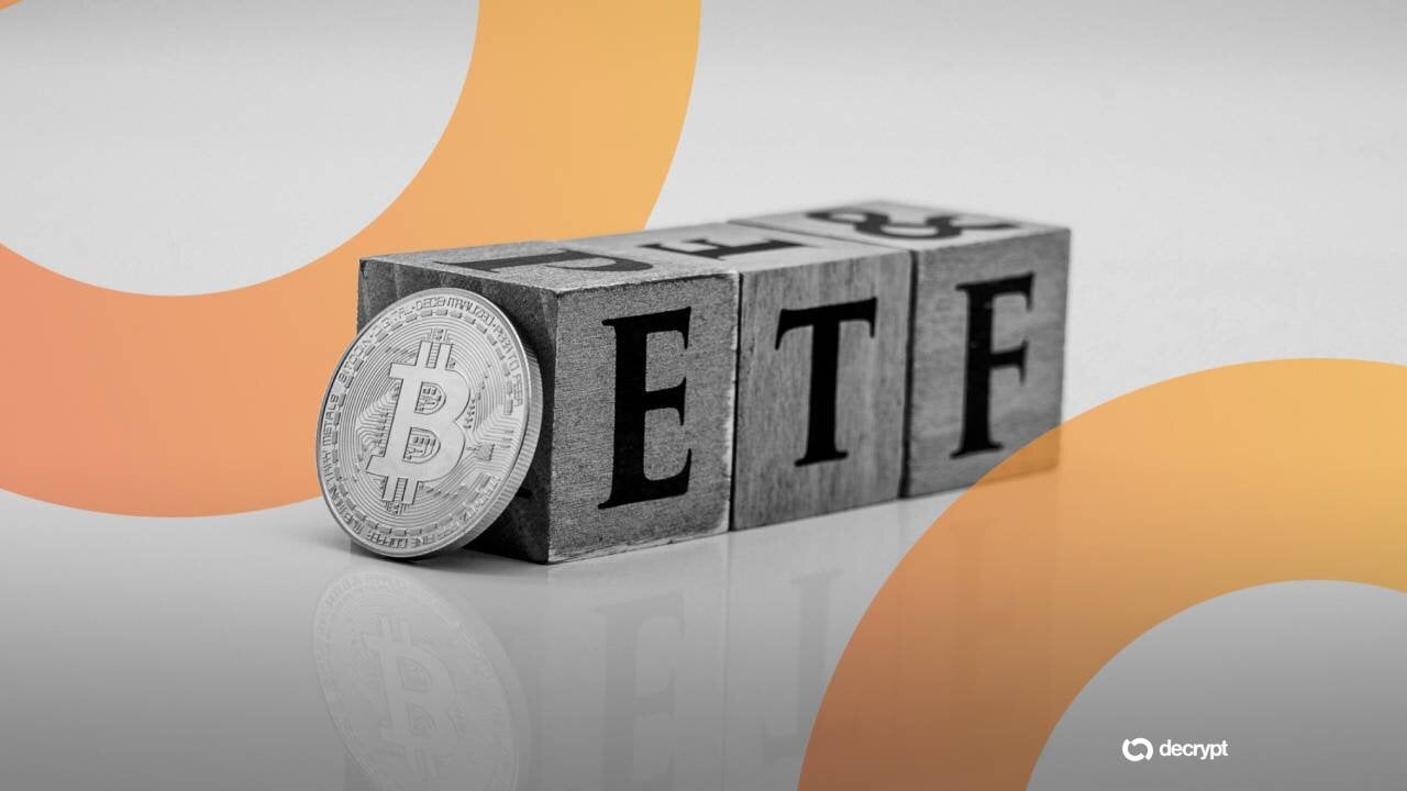 比特币ETF单日吸金近10亿美元，平均持仓者重返盈利