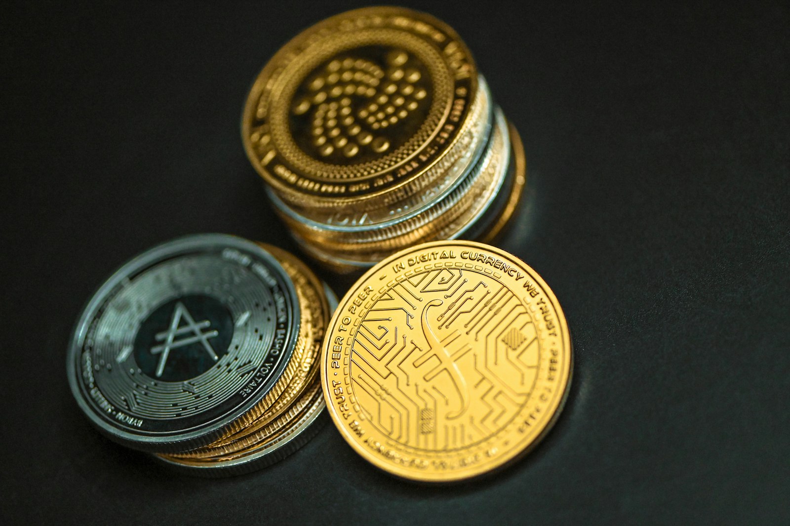 Hyperion DeFi 清还所有旧债，并启动由 HYPE 销售收入资助的股份回购计划