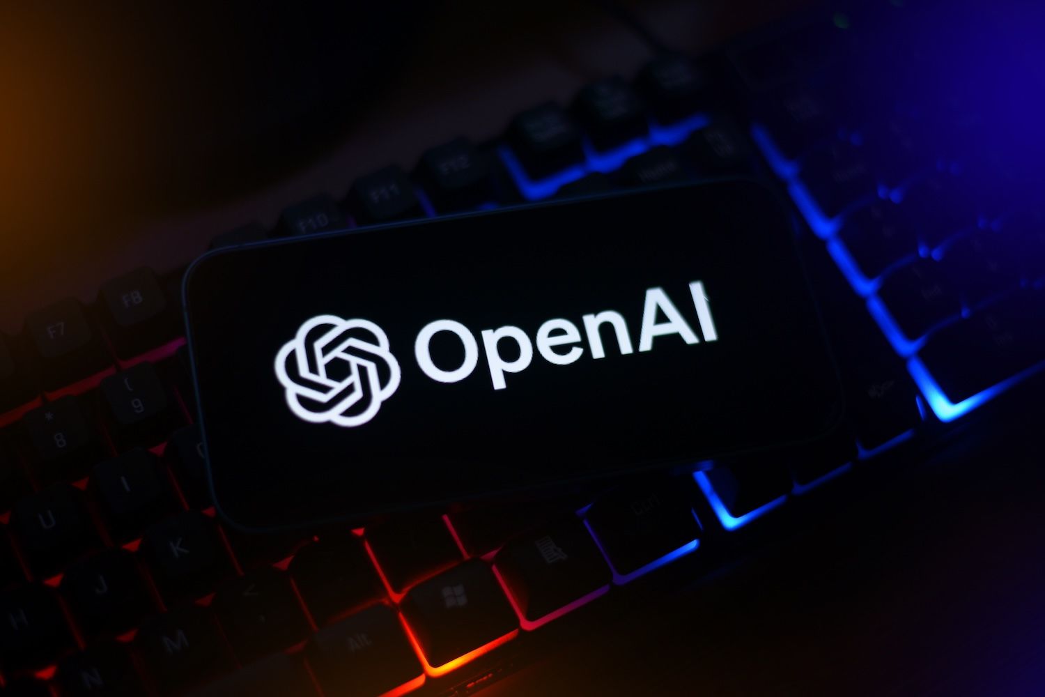 OpenAI称ChatGPT在避免危险幻觉方面正变得更好